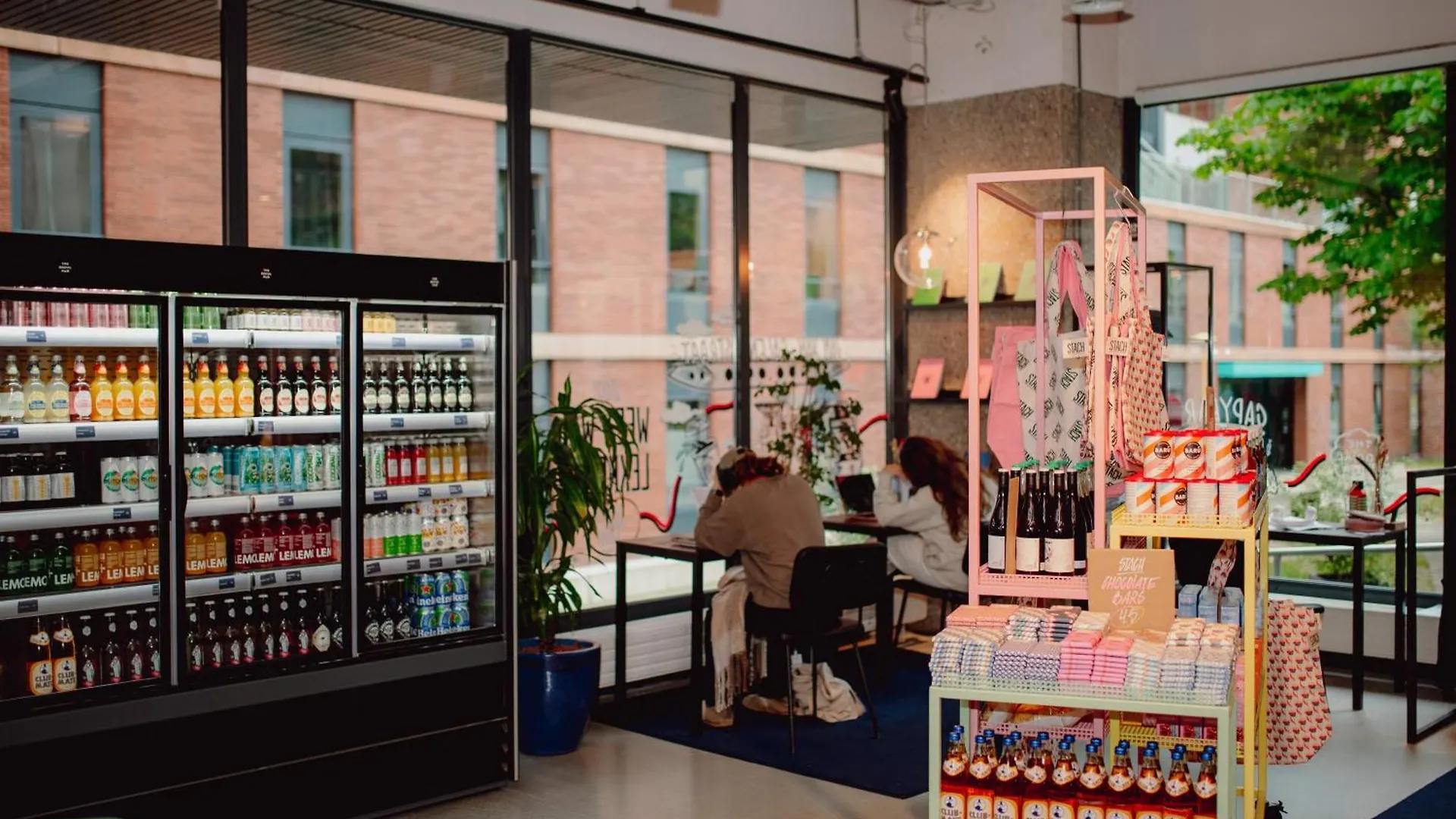Отель The Social Hub Amsterdam West 4 Star 4*,